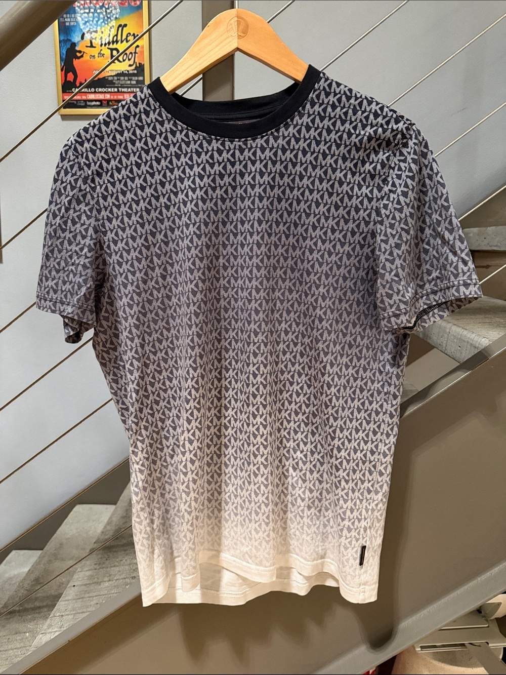 Michael Kors MK Ombré Logo Print T-Shirt Gray White Crew Neck XS
